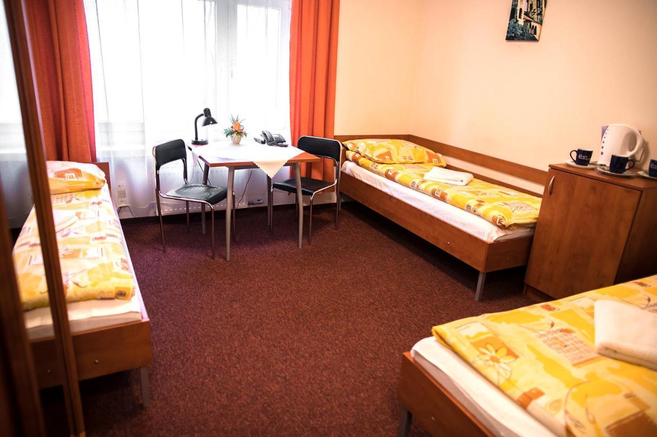 Zaczek Hotele Studenckie Krakau Exterior foto